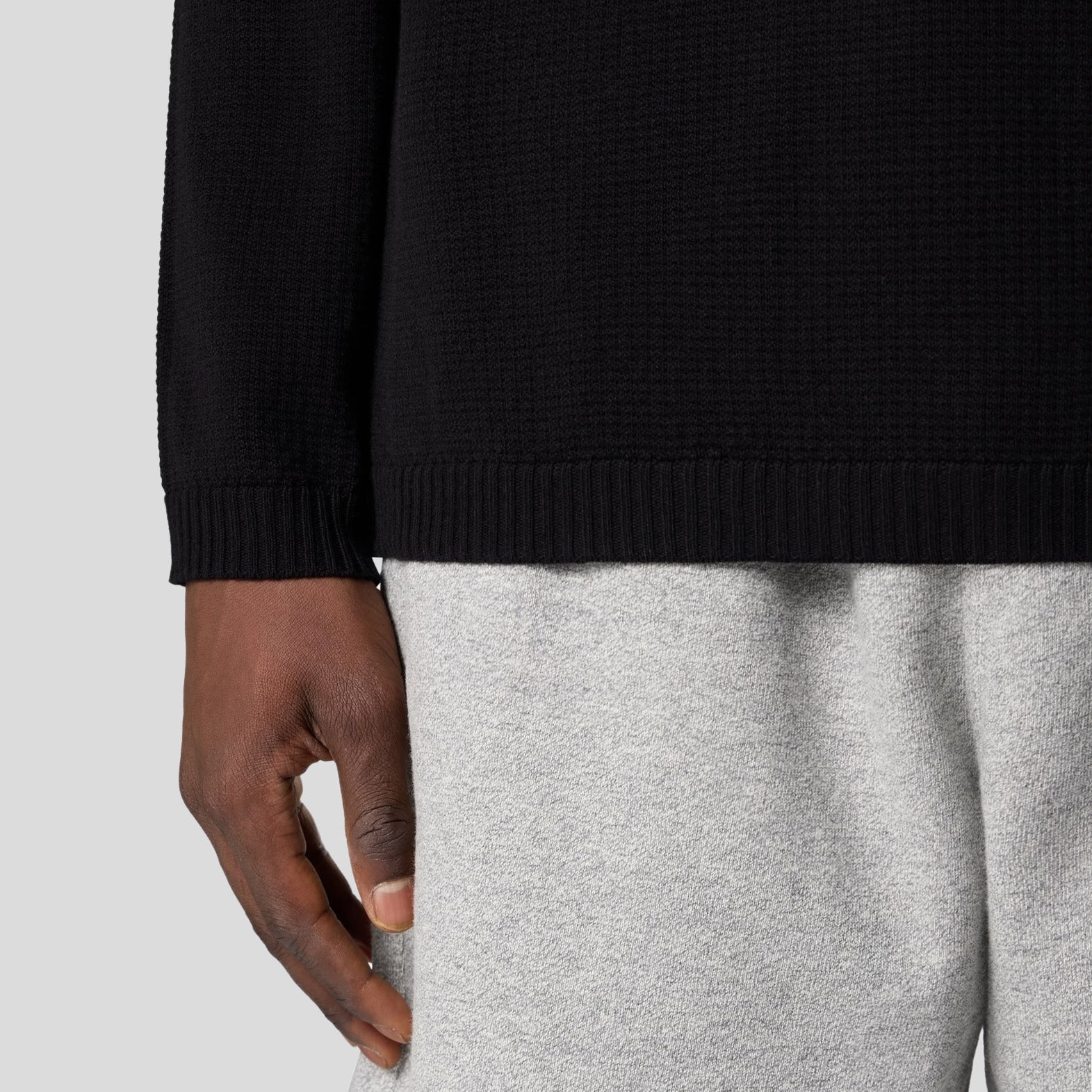 SOFT ORGANIC LOOSE-FIT CREWNECK SWEATER  - BLACK
