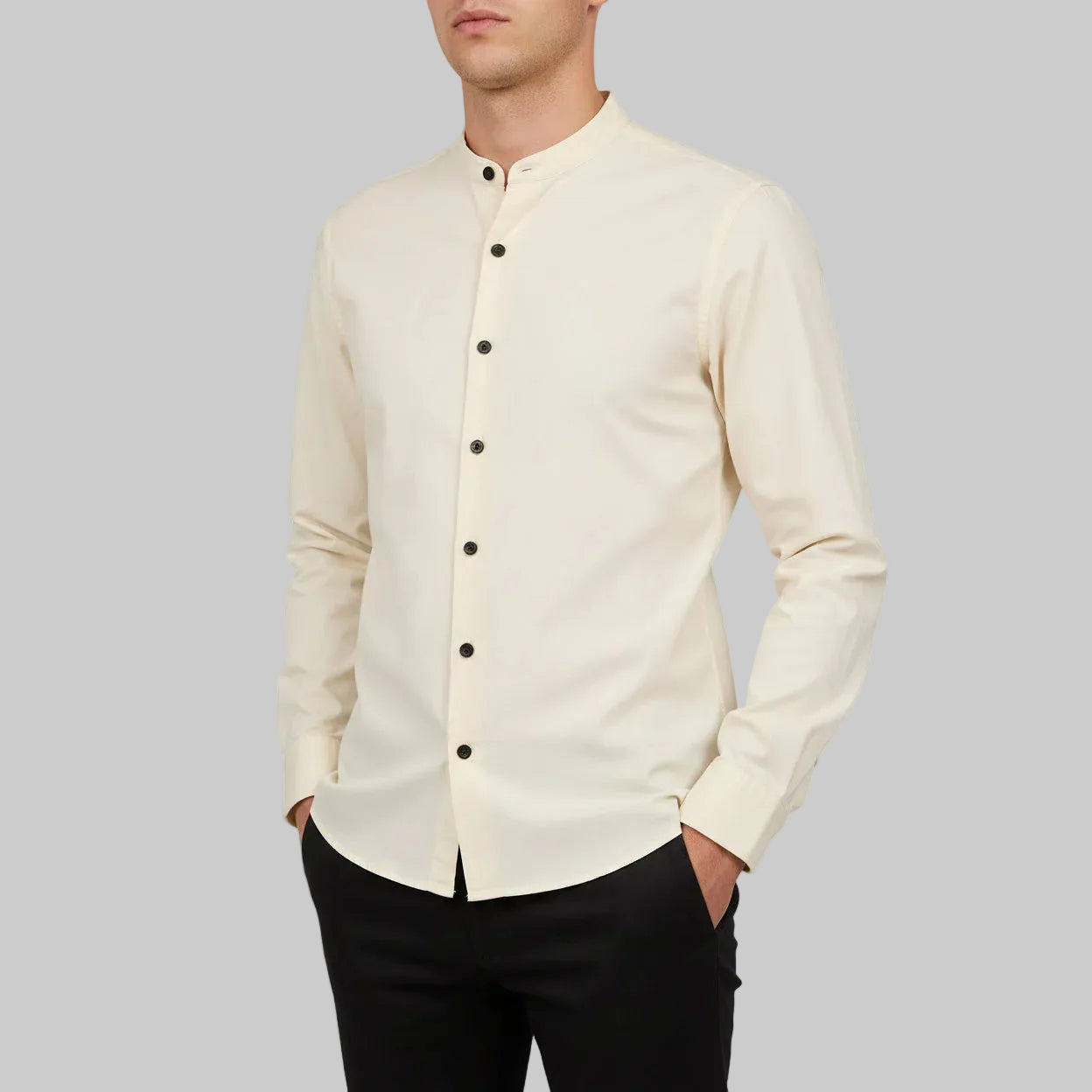 HANNES ROETHER NARROW COLLAR SHIRT - MILK