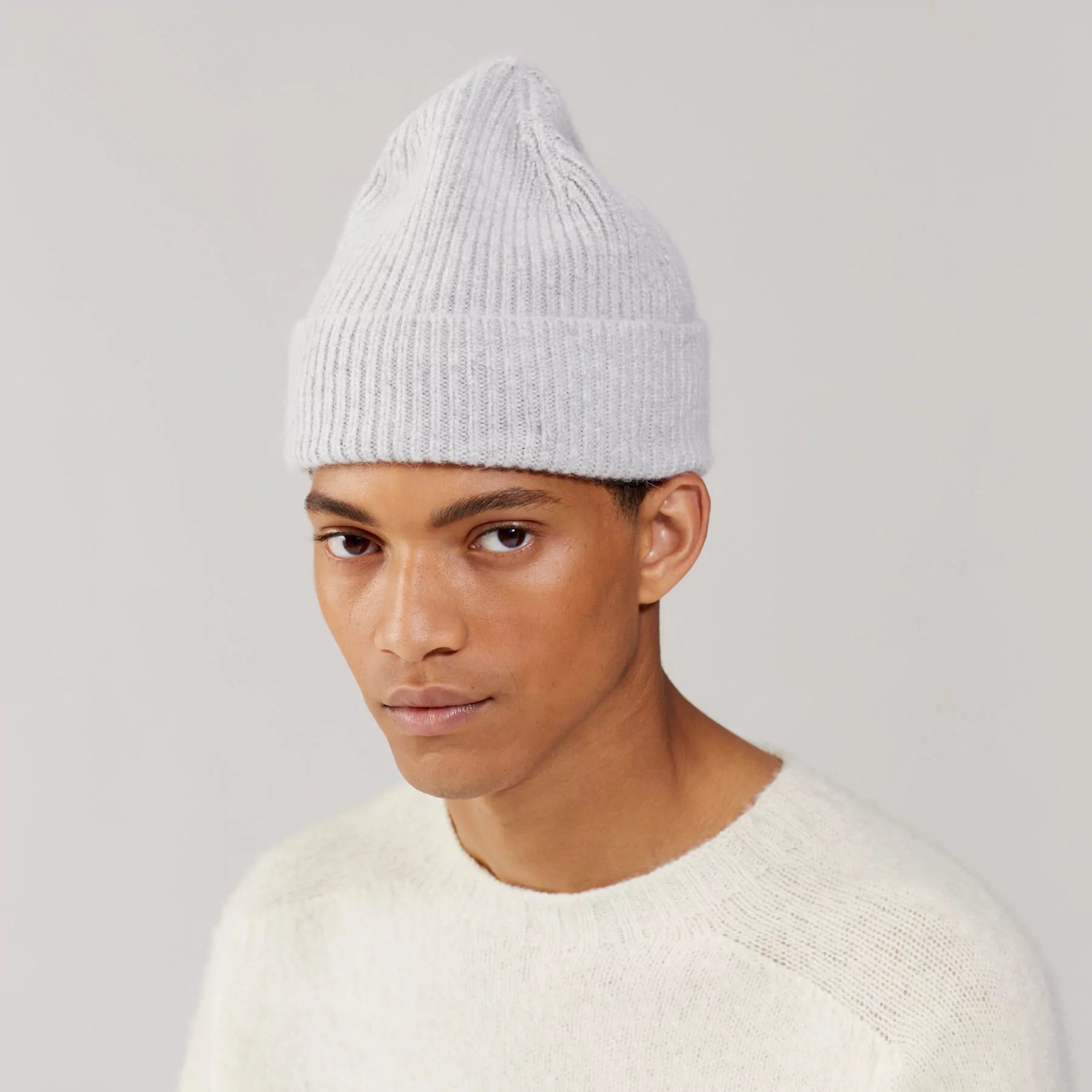 BEANIE - SILVER