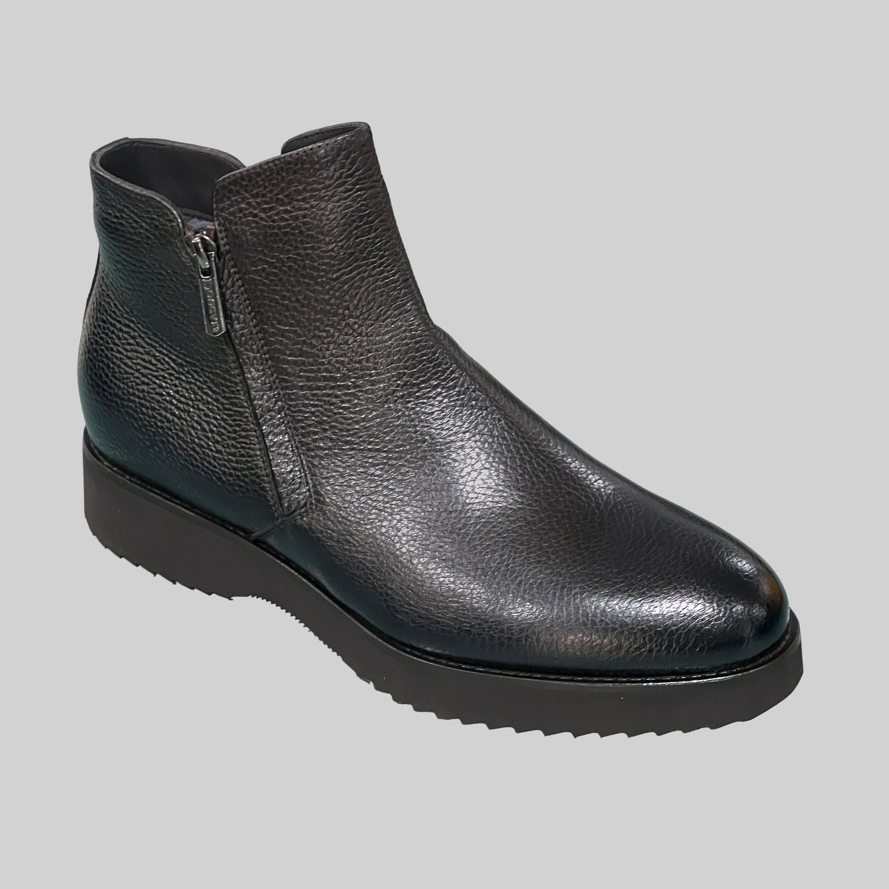 STAG LEATHER ANKLE BOOT - EBANO