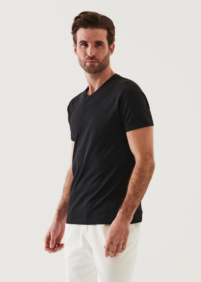 Pima cotton stretch V-neck  - Black